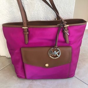 Michael Kors Purse - Jet Set Large - Fuchsia